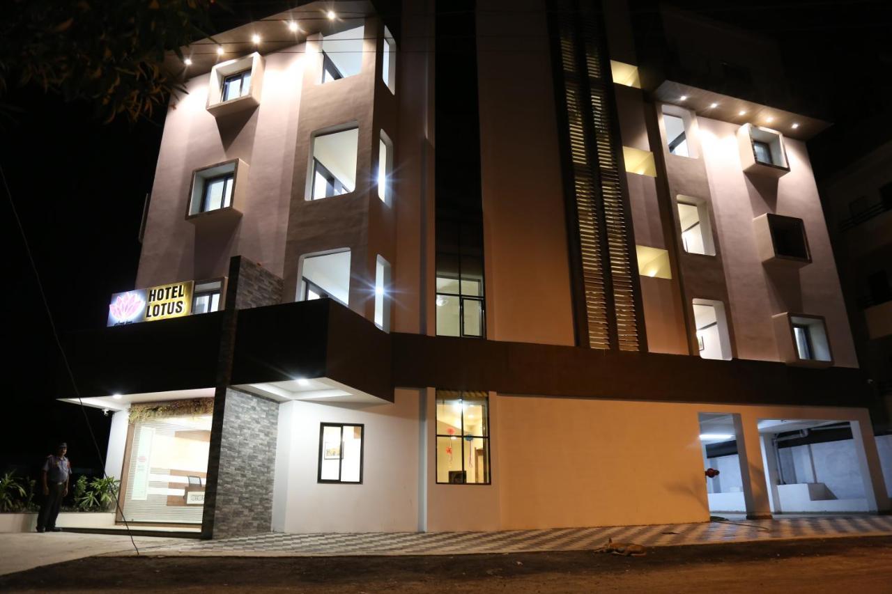 Hotel Lotus Chandrapur Extérieur photo