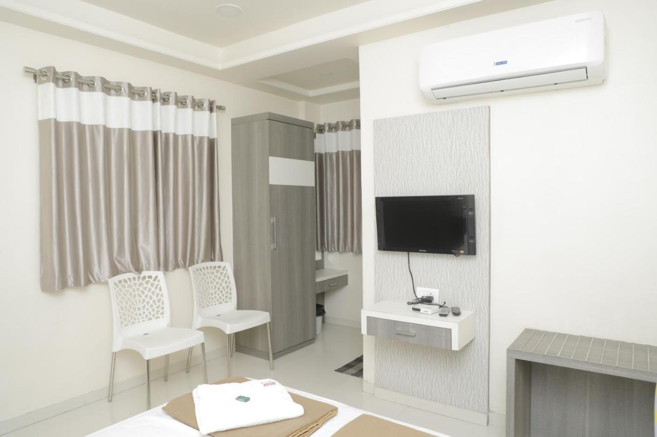 Hotel Lotus Chandrapur Extérieur photo