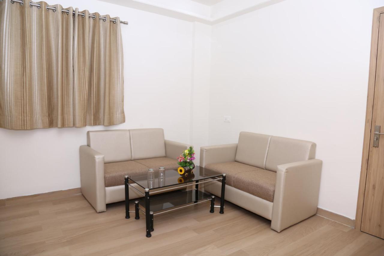 Hotel Lotus Chandrapur Extérieur photo