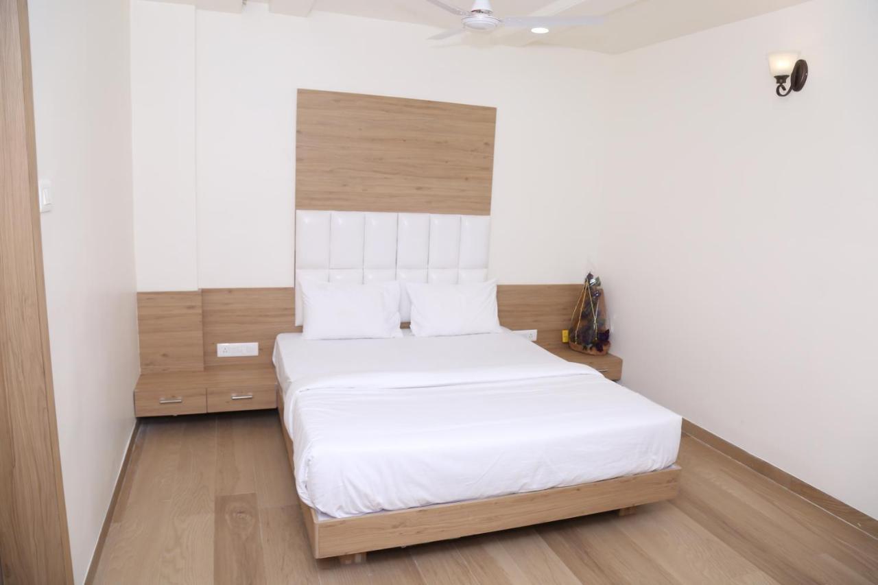 Hotel Lotus Chandrapur Extérieur photo