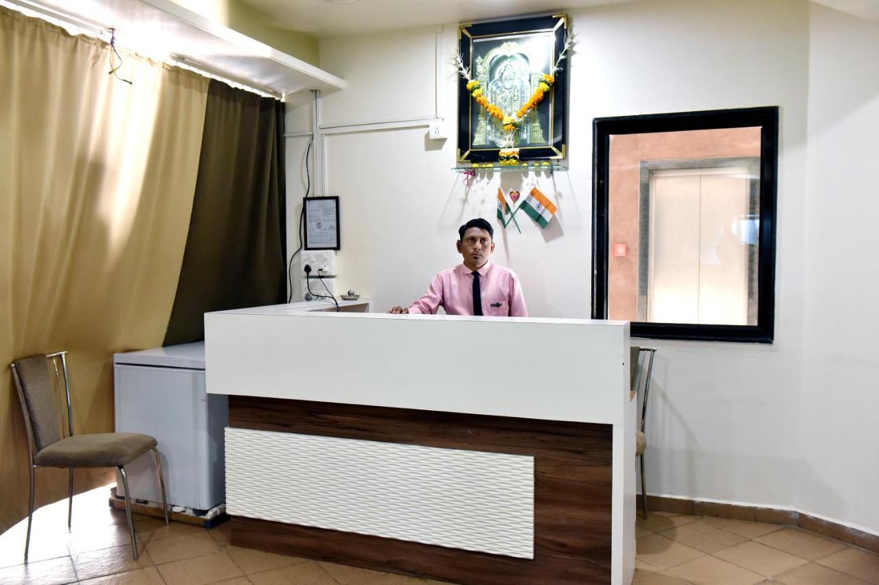 Hotel Lotus Chandrapur Extérieur photo