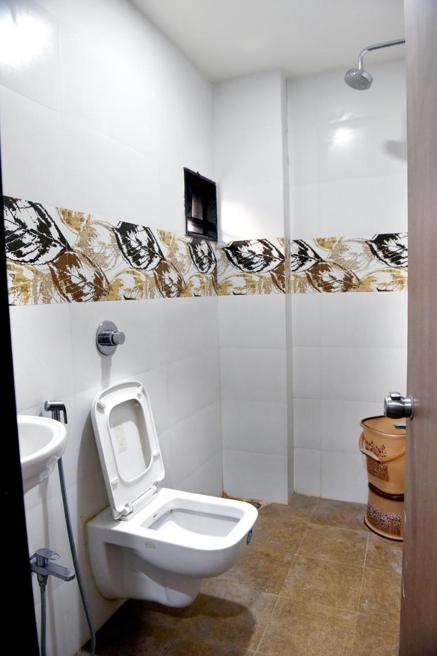 Hotel Lotus Chandrapur Extérieur photo